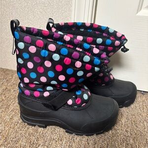 3M Thinsulate Black Winter Boots with Colorful Dots